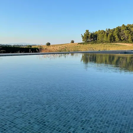 Oikos Sani Lejlighedshotel 4*