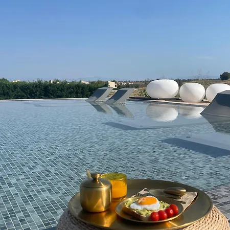 شقة فندقية Oikos Sani 4*